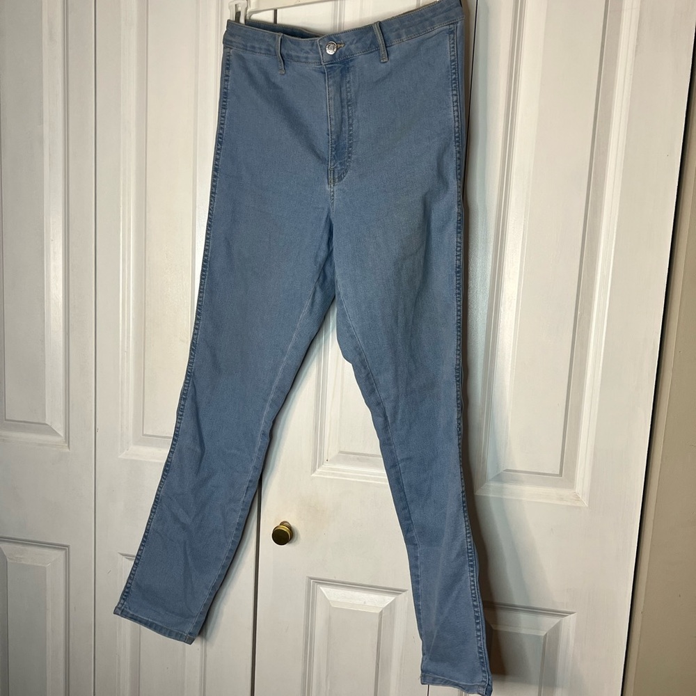 Light wash H&M skinny jeans high waist